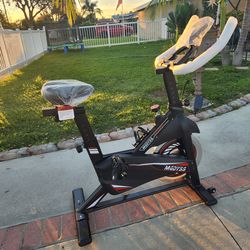New Spin bike/ Exercise bike/ Workout Bike