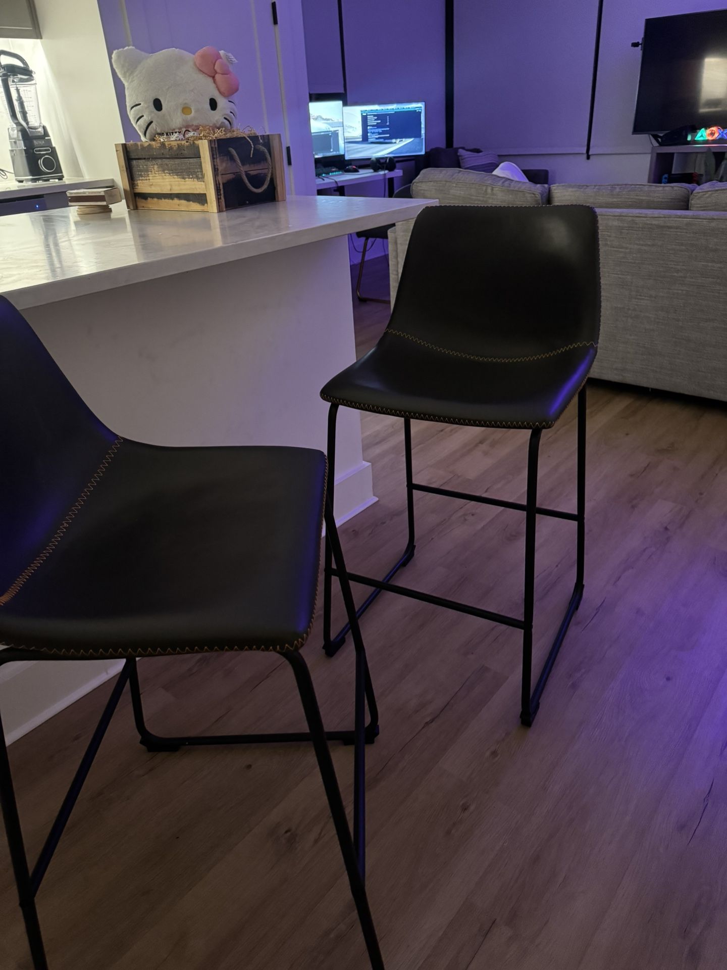 Barstool chairs x2