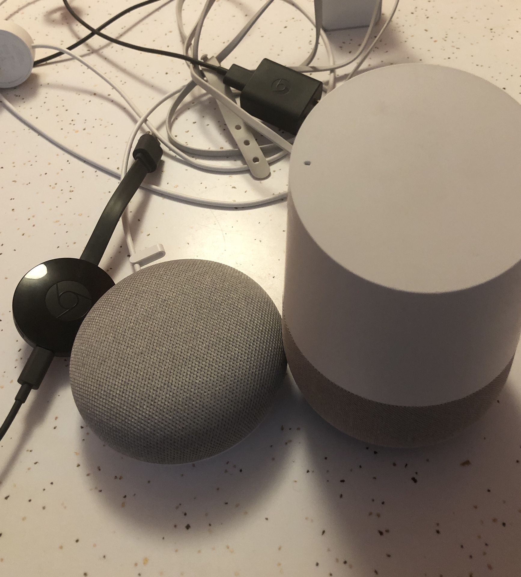 Google Home, Google Home mini, Chromecast