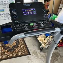 LifeSpan Treadmill Tr1200i