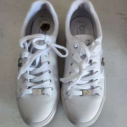 G by GUESS women's white sneakers size 8