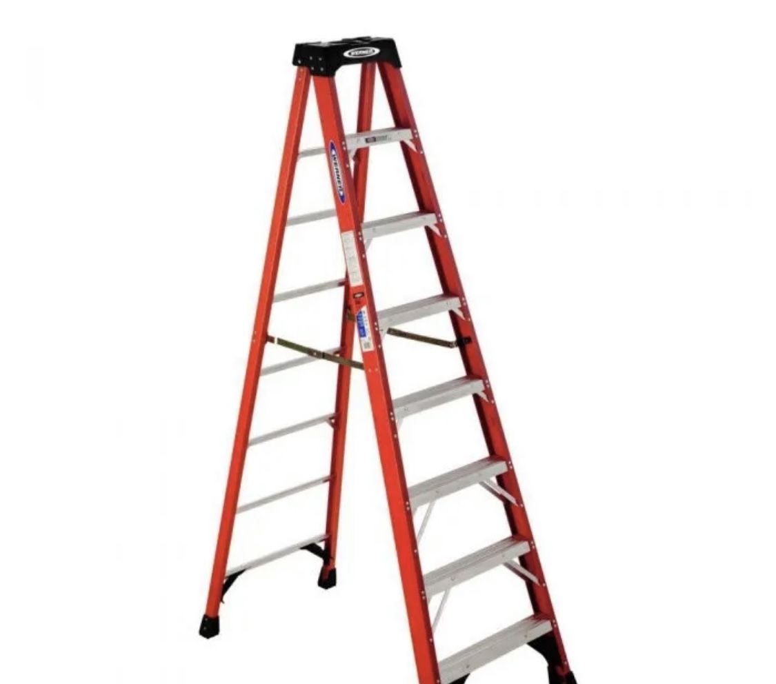 8 Ft A Frame Ladder