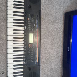 Yamaha Keyboard PSR-E263 – Works Great – Beginner Friendly – $70 