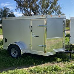 NEW 2025 Cynergy 5x8 V Nose Enclosed Trailer 