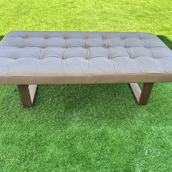 Leather Ottoman Sells For $900 At Nebraska Furniture mart