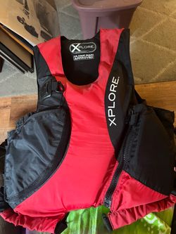 Ski-vest or wakeboard  Adult life vest