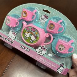 Hello Kitty Tea Cup Set