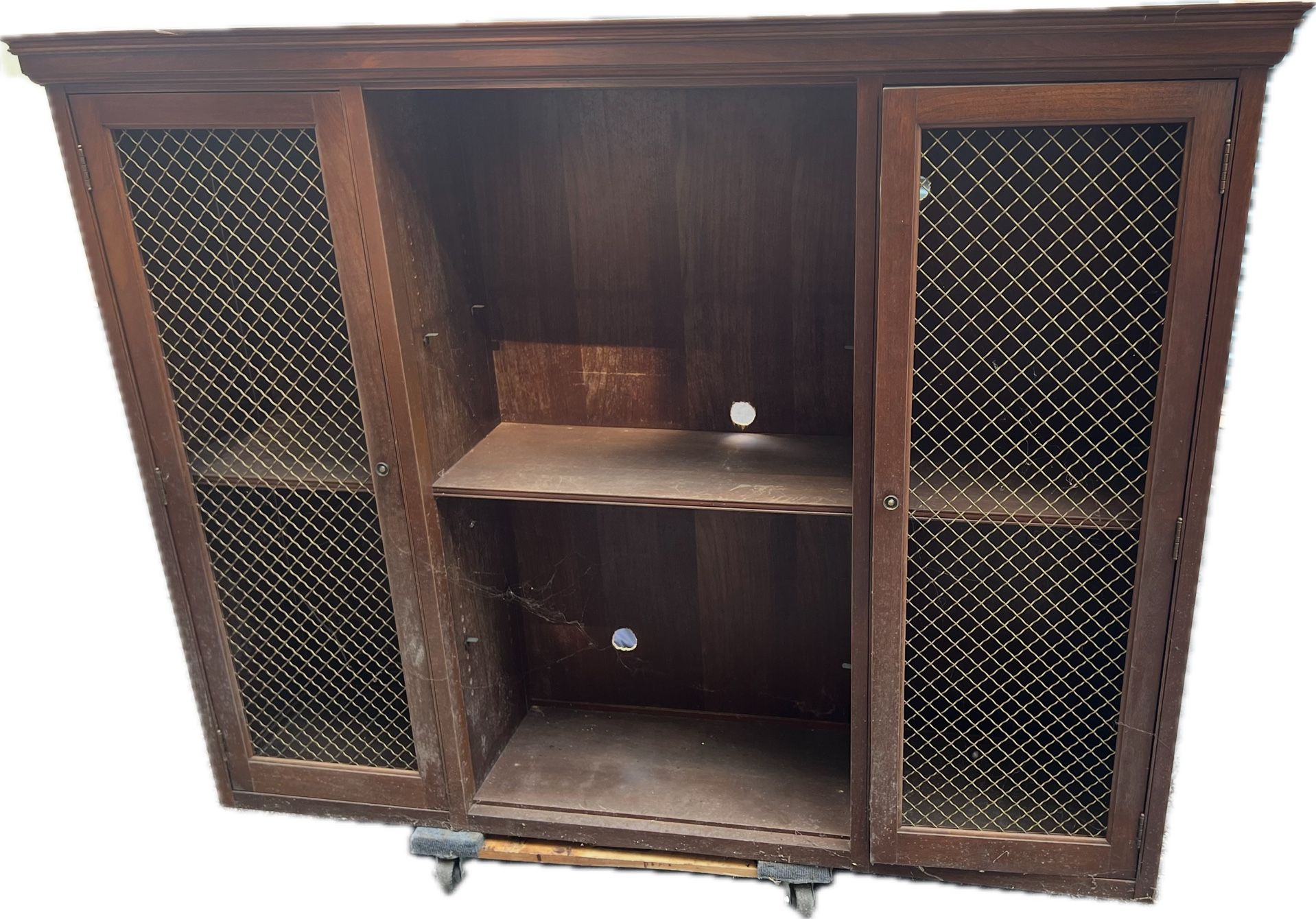 Top credenza