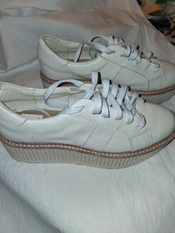 Dolce Vita Tiger Platform, Sneakers Women Shoes Size 6 US White Beige Color. Steve Madden, Italy
