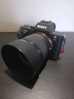 Sony Alpha A7 II Camera + lens SEL50F18F