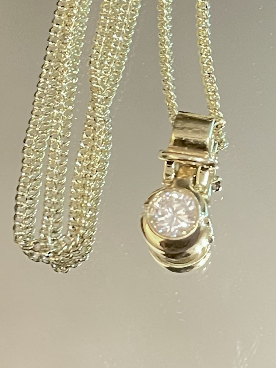 14KT Gold 6mm CZ Diamond Pendant 4.7Gms SOLID GOLD