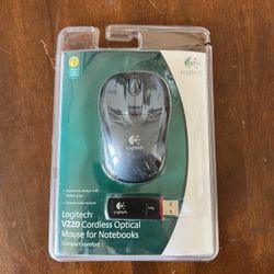 Logitech V220 Wireless Mouse