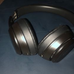 BEATS SOLO 4