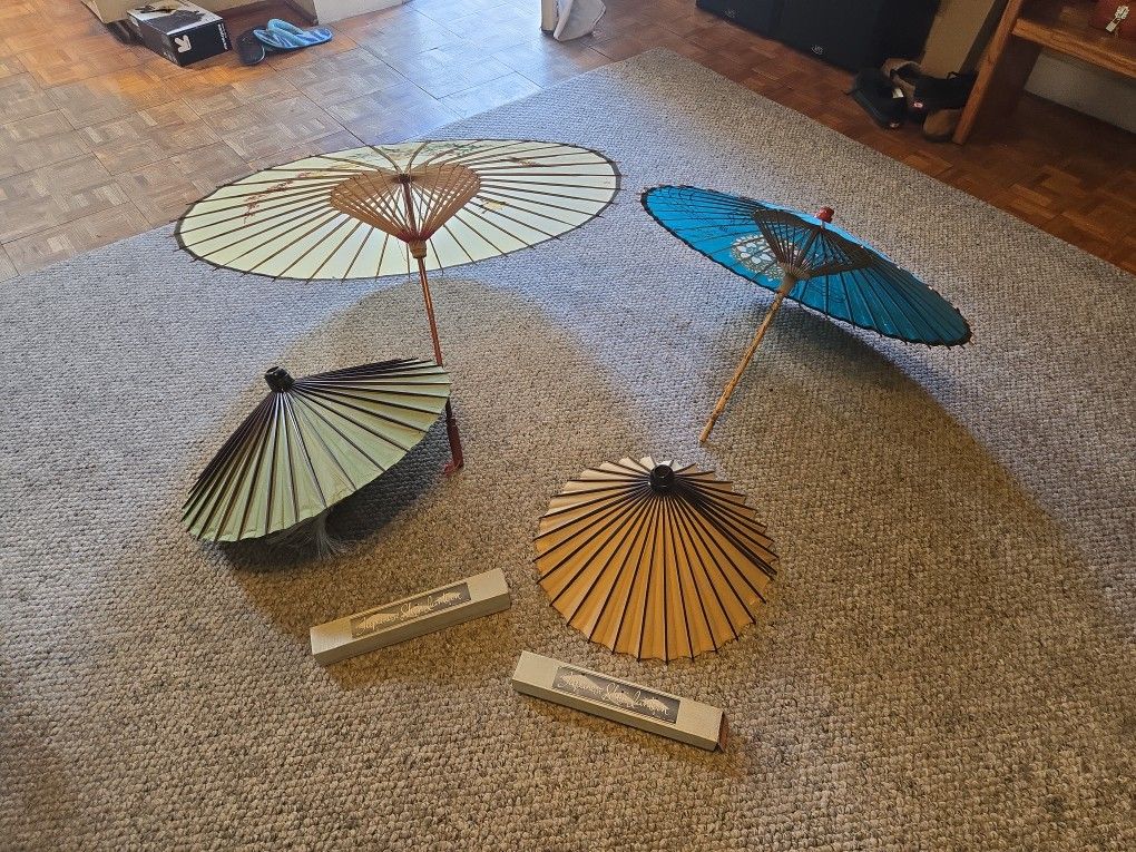 Vintage JAPANESE (Shoji Lanterns) (Authentic Parasols) Collectibles