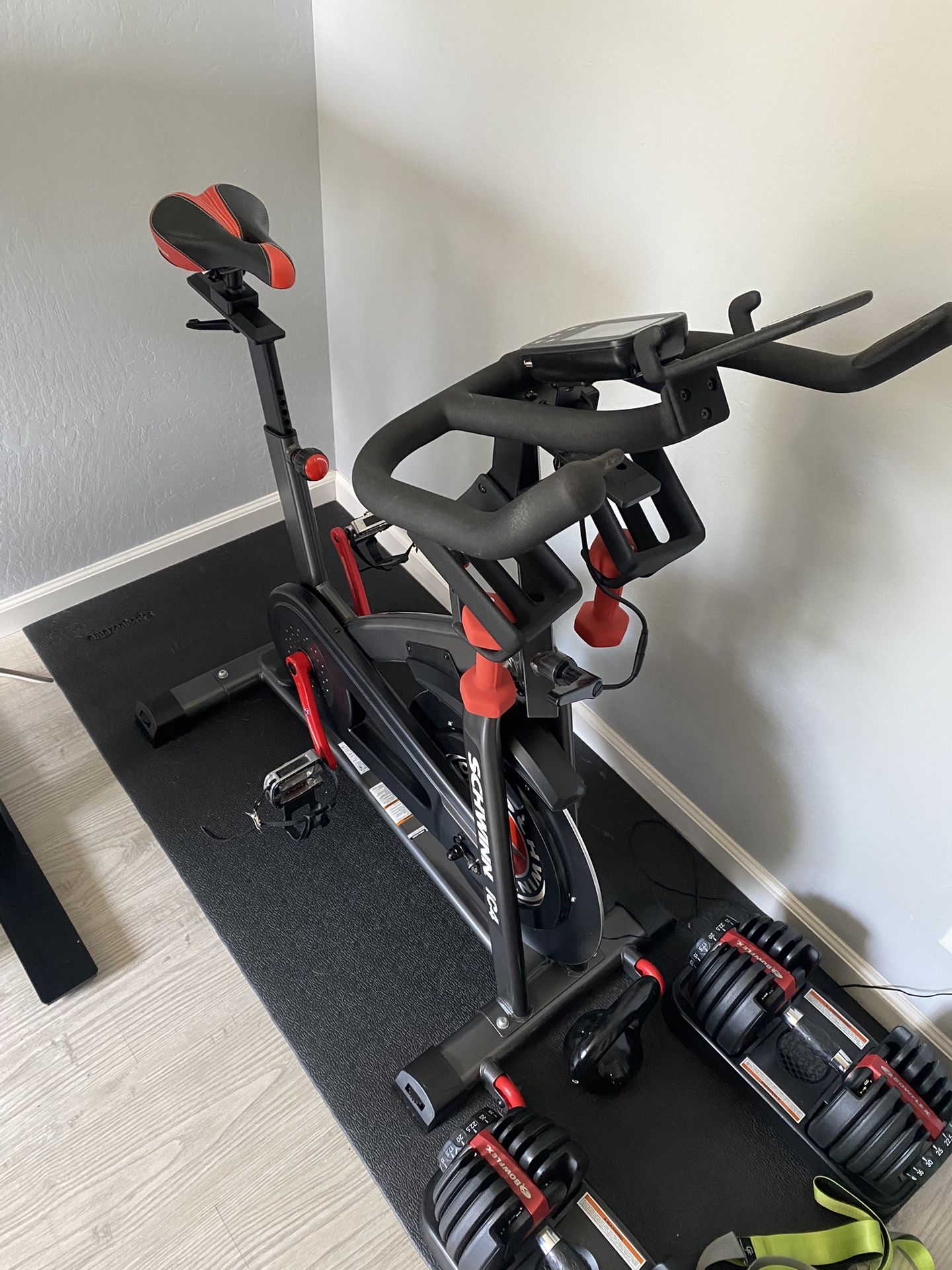 Schwinn IC4 Electric Bike