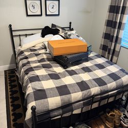 Tempurpedic queen size mattress and black metal bed frame