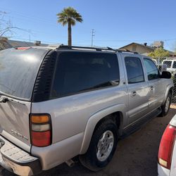 2004 Chevrolet Suburban