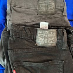 2 Pair of Levi’s 541 Size 36x32