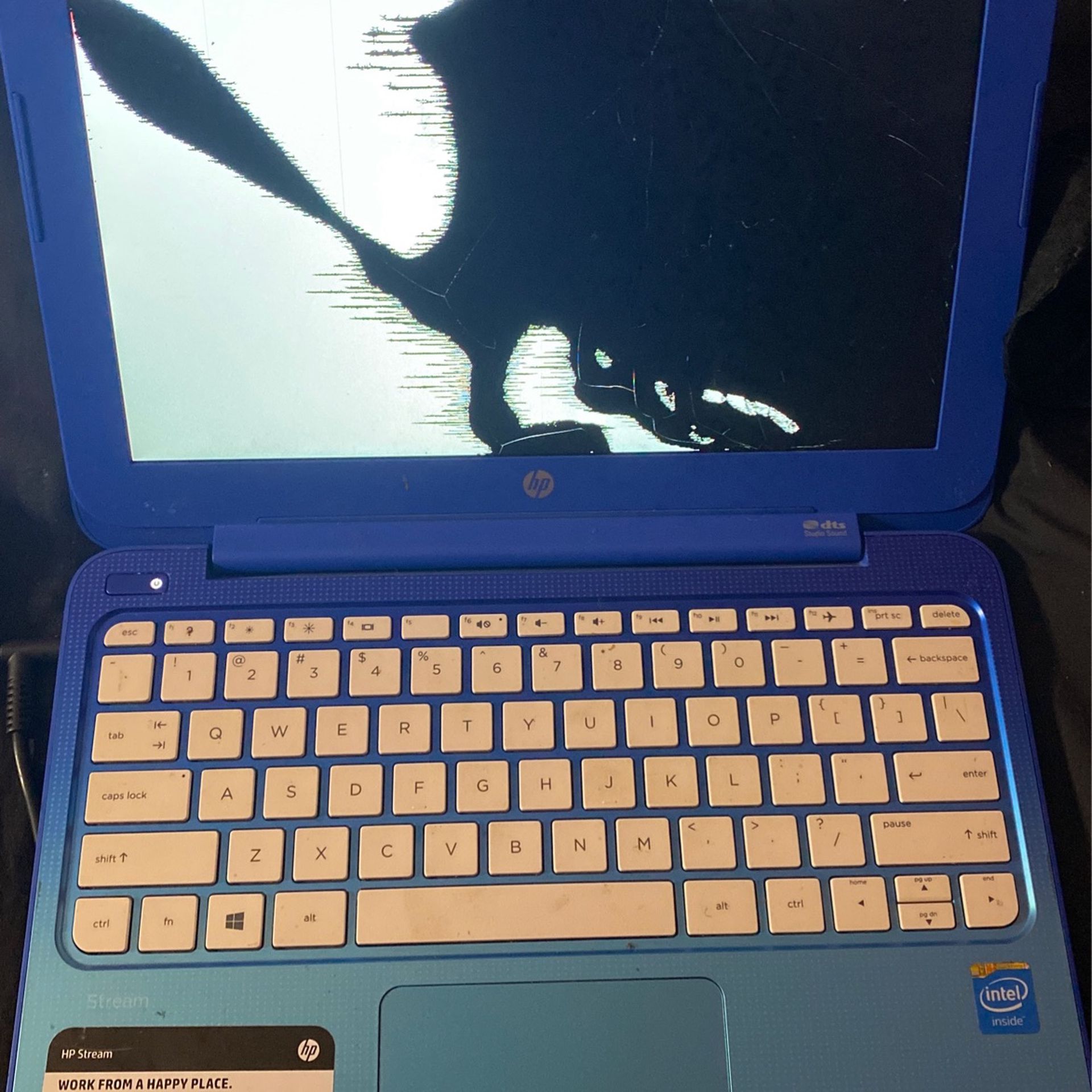 11inch HP Cracked Screen ( For Parts )