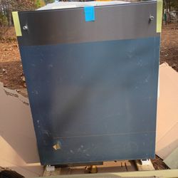 GE Brand New Dishwasher. Just Bought It But Had To Change Things That Led To Buying A Different One. It's Set Up For Bluetooth And New J Paid Right At