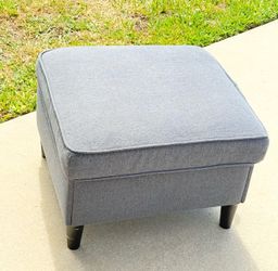 Selling gray ottoman/storage bench pouf.