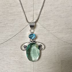 Silver Rhinestone Pendant Necklace 