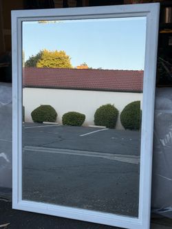 White Framed Mirror – Great Condition