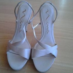 Women’s Cream Nina Heels Size 7