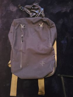 The Shrine Sneaker Backbag with Cap Cover(2 days)