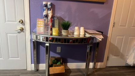 Mirrored Console Table – Glam Entryway / Reception Accent Table