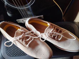 Women's sneakers