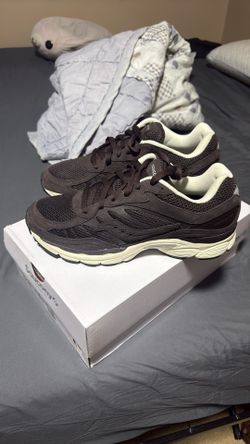 Saucony Progrid Omni 9 Sz11 New