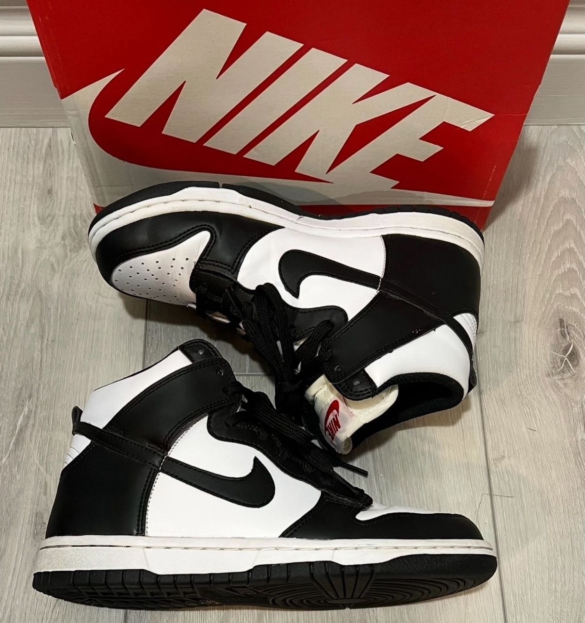 Nike Dunk High Retro ( Size : 9M )