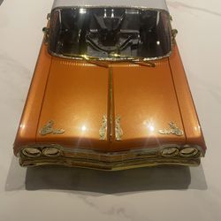 Redcat 1:10 Scale 64’ Impala | LOWRIDER Orange Body & Chassis 