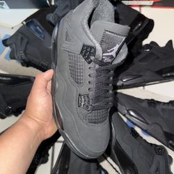 Jordan 4 Black Cat 