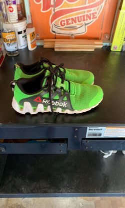 Reebok shoes men $5