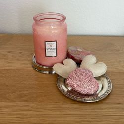 Voluspa Candle