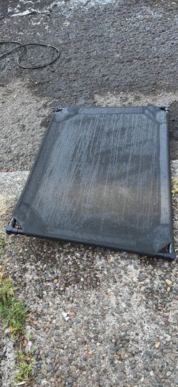 Elevated Mesh Dog bed - Camping/indoor
