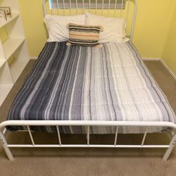 Full Size White Metal Bed