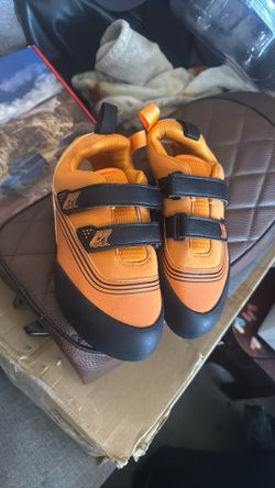 All-Around Mens Womens Climbing Shoes for Sport Climbing and Bouldering W6/M4