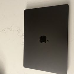 MacBook Pro 14”