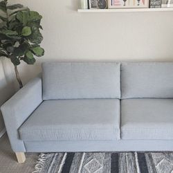 Sofa Couch / Excellent Condition / Delivery Available