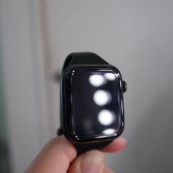 Apple Watch 44mm SE with GPS