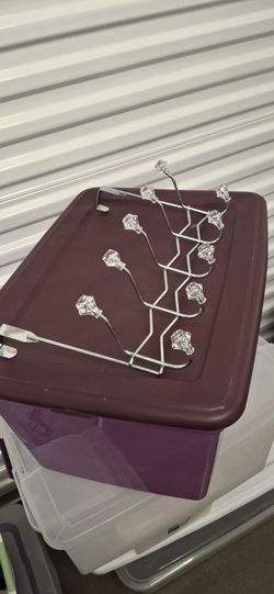 Metal  Door  Hanger  With Acrylic  Crystal Heads