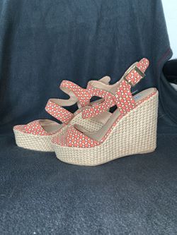 BRAND NEW Steve Madden Wedges Women’s Size 8