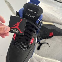 Air Jordan 4 Retro Men’s Size 11