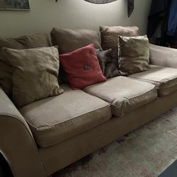 Free Clintonville Couch 
