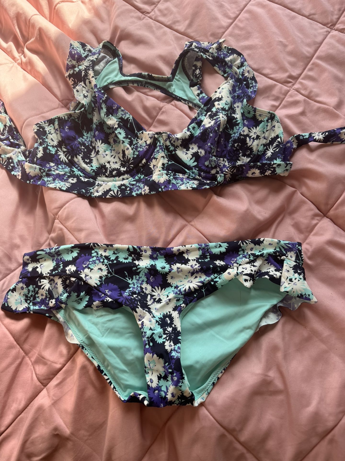 Adore Me Bikini Size 34DDD