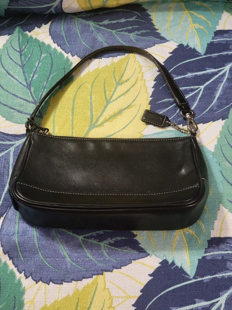 Vintage  Coach 7785 Hampton Black Leather Demi Baguette Handbag Purse 