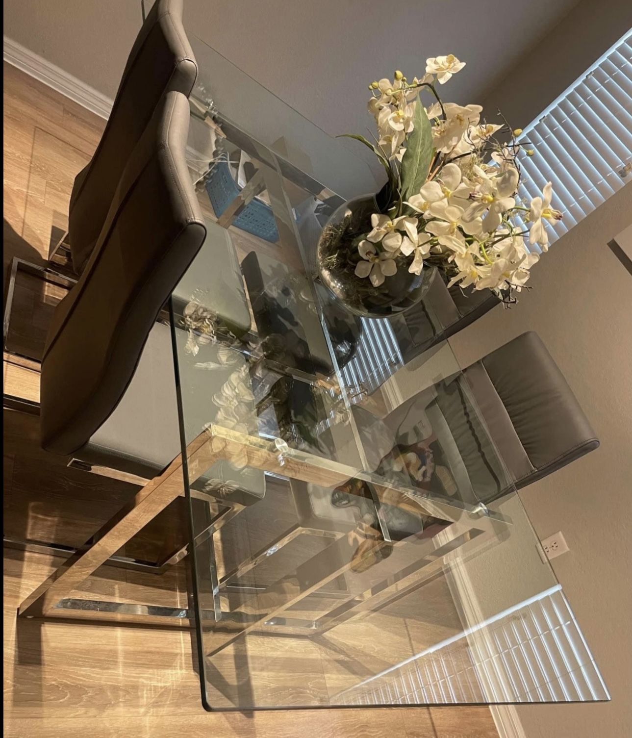 GLASS DINING ROOM TABLE Gold Or Silver Base